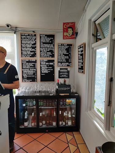 Colenso Country Cafe [ Cafe | Gift Shop | Orchard ] Open Times