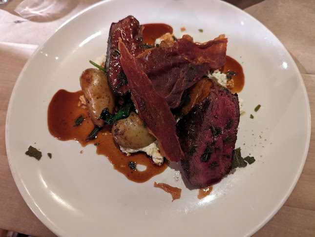 No 7 Balmac - Hospitality and gastronomy