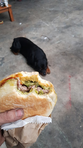 Burgers & Beers Inc. Cranford - Hospitality and gastronomy