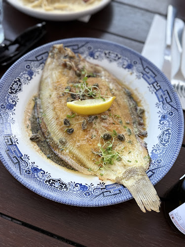 Public Kitchen and Bar