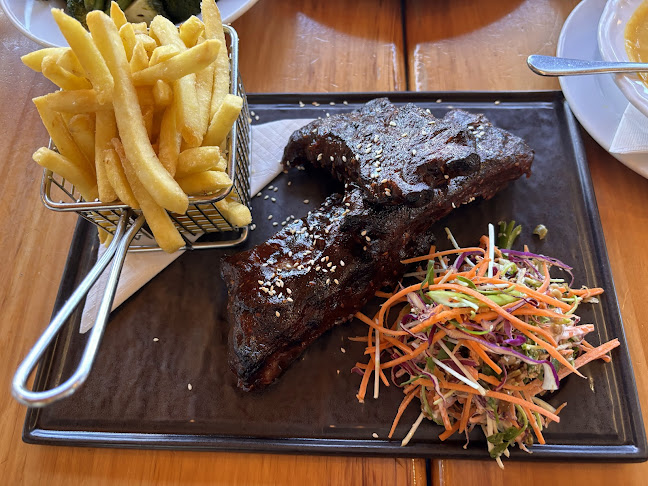 Comentarii opinii despre Stumpers Bar & Cafe