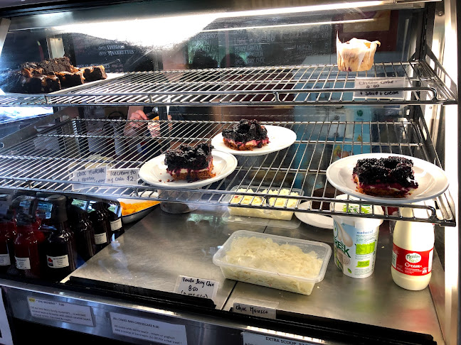 The Berry Shop & Cafe - Hospitality and gastronomy