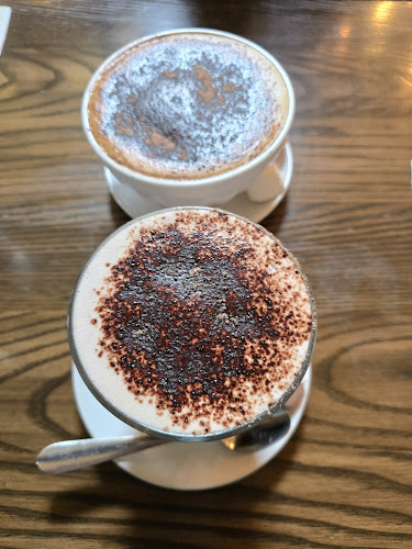 La Vista Cafe & Restaurant