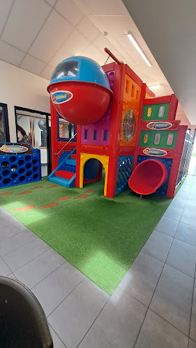 McDonald's Taradale - Hospitality and gastronomy