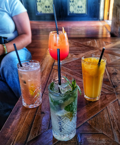 Marlborough Public House Open Times