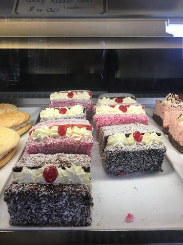 Reviews of The Broadway Tearooms & Bakery in Reefton - Hospitality and gastronomy