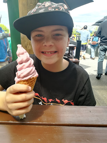 Julians Berry Farm and Café Open Times