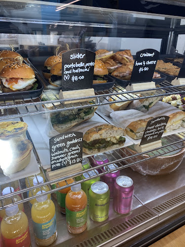 4/3029 Great North Road, New Lynn, Auckland 0600, New Zealand