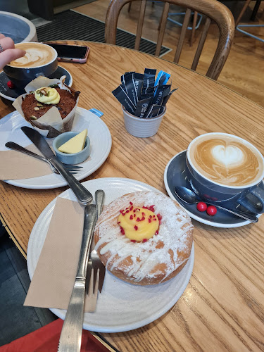 Comentarii opinii despre Coffee Culture The Crossing