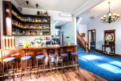 Mama Cod Tiki Bar | Cuisine