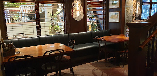 Lone Star Papanui Phone number