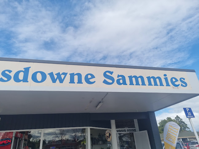 Reviews of Lansdowne Sammies in Masterton - Hospitality and gastronomy