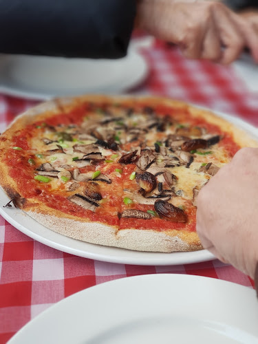 Ristorante Pizzeria Paradiso - Hospitality and gastronomy