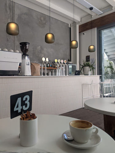 Kamino - Coffee Shop & Eatery