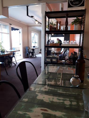 Comments and reviews of The Little White Rabbit