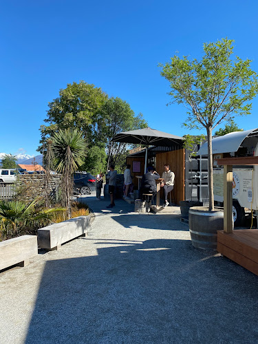 Curbside Coffee & Bagels - Hospitality and gastronomy