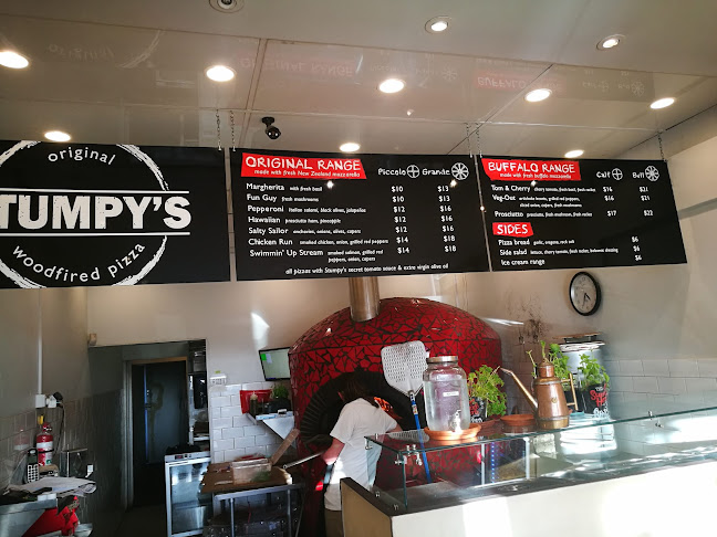 Opinii despre Stumpy's Pizza în Titirangi - Hospitality and gastronomy