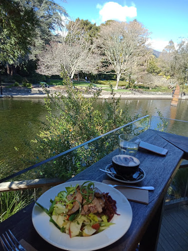 Comentarii opinii despre The Suter Cafe