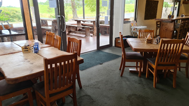 Tihoi Bar And Eatery