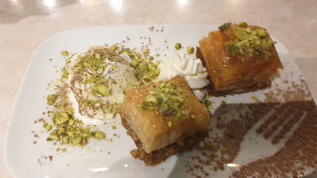 Opinii despre Mediterranean Kitchen în Hamilton - Hospitality and gastronomy