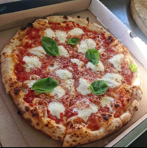 Opinii despre Firewood Pizza Haven în Auckland - Hospitality and gastronomy