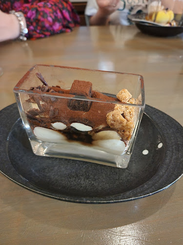 Chikos Restaurant & Cafe Phone number