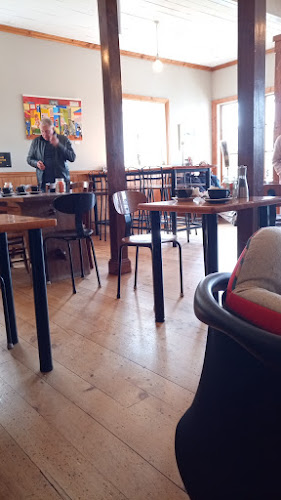 Wild Oats Bakery/Deli/Cafe Open Times