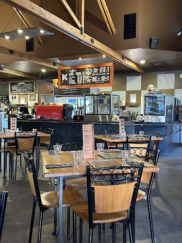 Opinii despre Stumpers Bar & Cafe în Hokitika - Hospitality and gastronomy