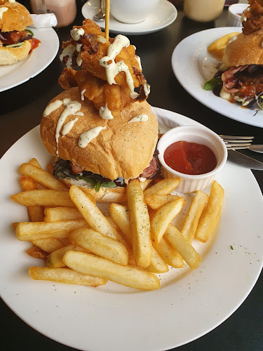 Inkpot Cafe @ Mitre 10 Stratford - Stratford