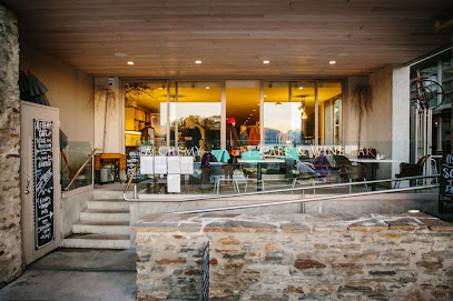 Alchemy Bar & Bistro - Brunch & Dinner Wanaka