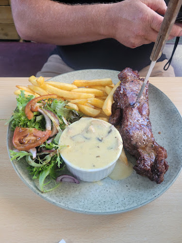 Super Casual Bar & Eatery - Hospitality and gastronomy