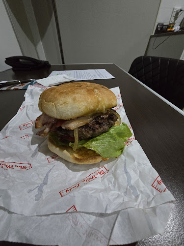 Comments and reviews of The White Lady