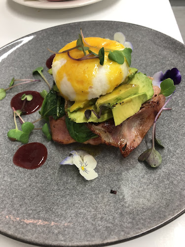 Opinii despre KR'S Cafe & Catering în Feilding - Hospitality and gastronomy