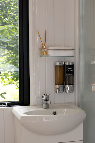 Opinii despre Benger Garden Cafe & Chalets în Ettrick - Hospitality and gastronomy