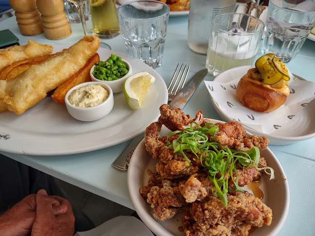 The Oyster Inn - Hospitality and gastronomy