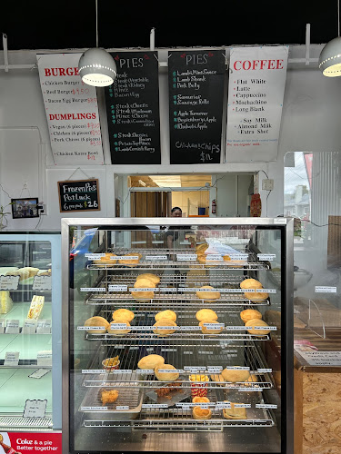 Opinii despre Real Meat Pies în Lower Hutt - Hospitality and gastronomy