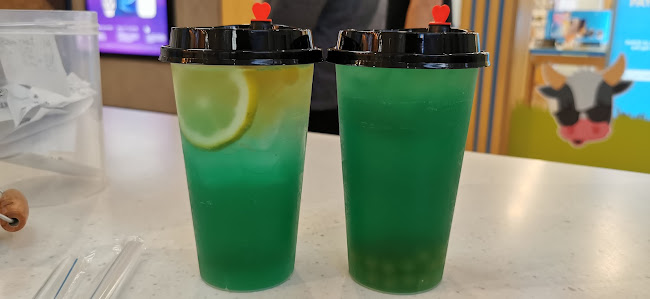 Shake Shed & Co Bayfair - Hospitality and gastronomy