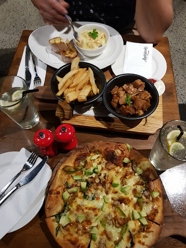 Comments and reviews of Applejack's Bar & Eatery