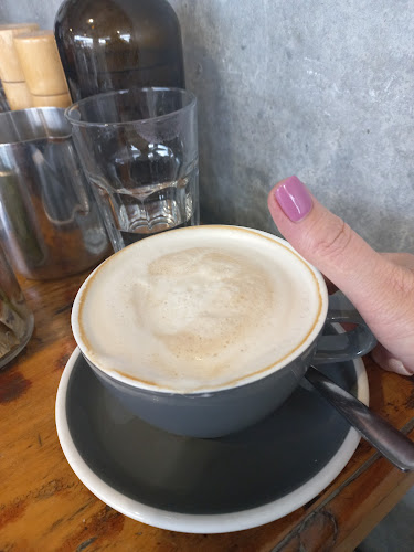 Comments and reviews of Ground Control Cafe