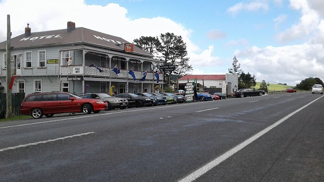 Towai Tavern - Hikurangi