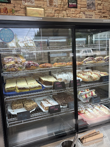 Lytton West Bakery - Hospitality and gastronomy