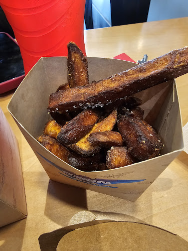 BurgerFuel Pukekohe - Hospitality and gastronomy