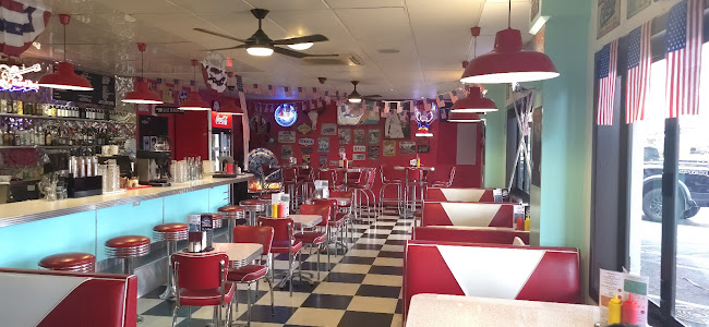 Deluxe Diner - New Plymouth