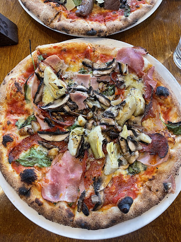 Ristorante Pizzeria Paradiso - Hospitality and gastronomy