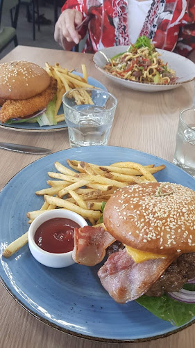 Village Green Cafe & Bar - Dunedin