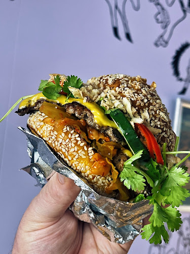 Comments and reviews of Comes First Diner