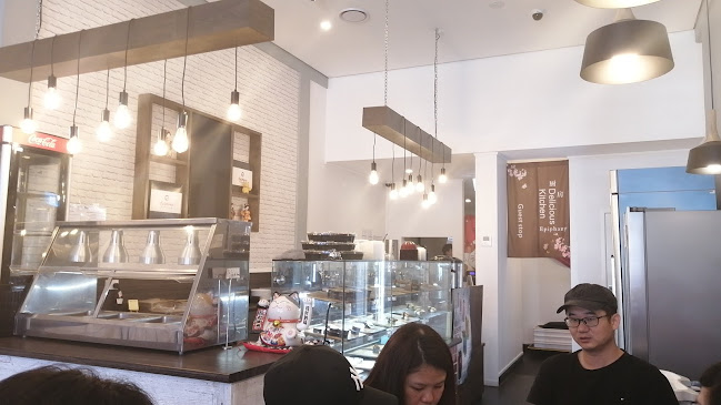 Ishi Japanese Restaurant