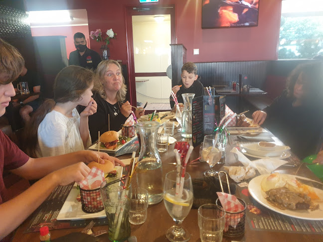 Comentarii opinii despre Cobb & Co. New Plymouth