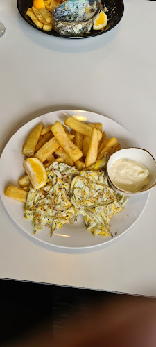 Comentarii opinii despre Crescent Bar & Grill