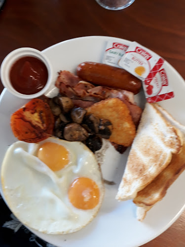 Comments and reviews of Cafe Rossi